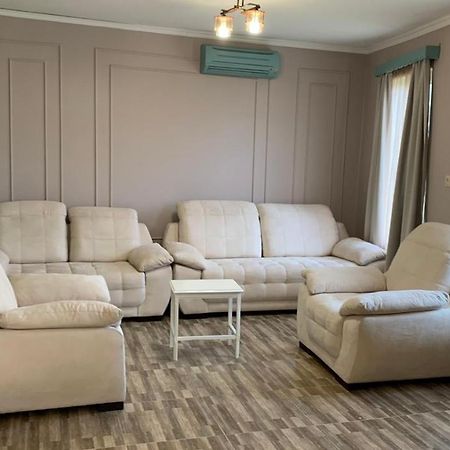 קוטאיסי Apartment Mari מראה חיצוני תמונה