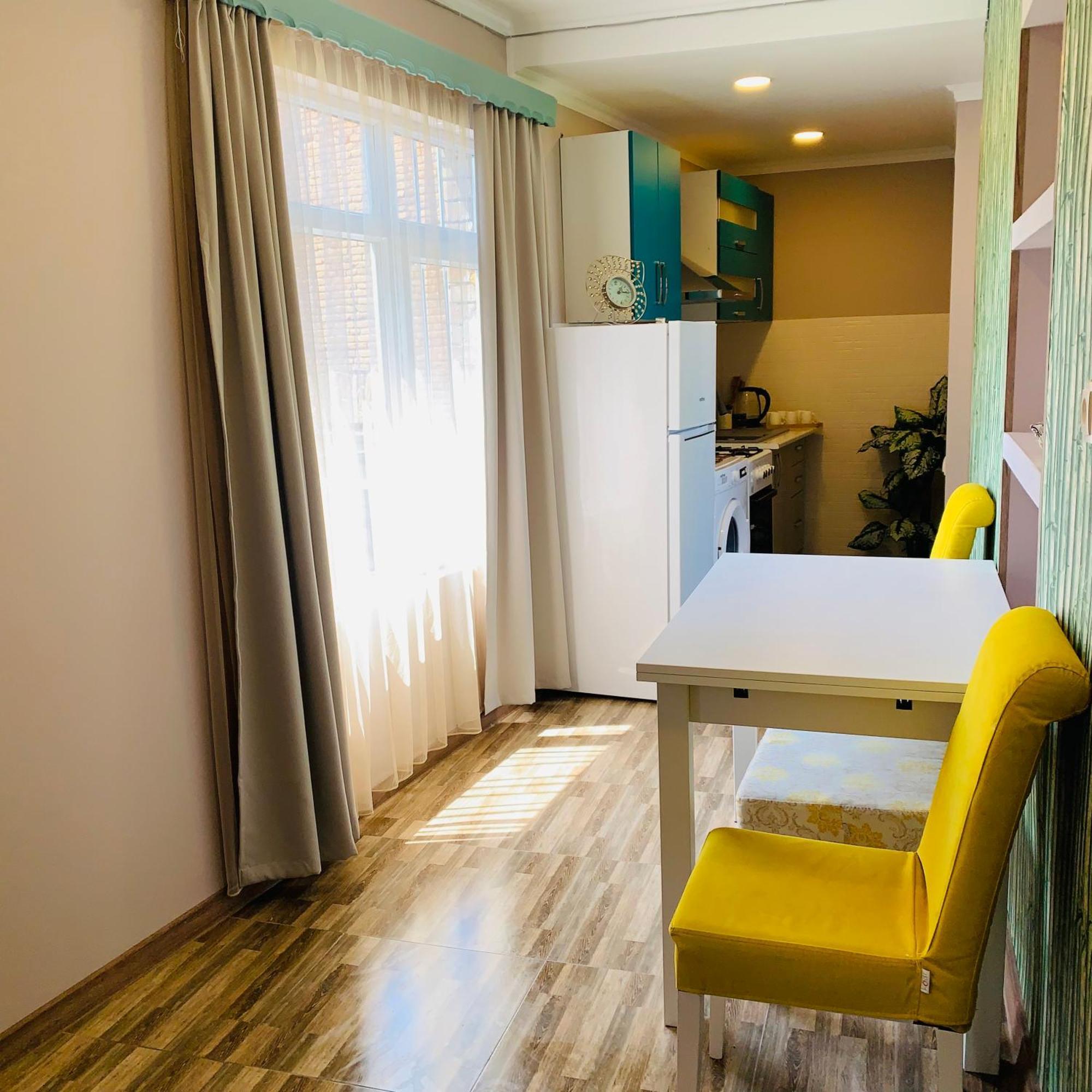 קוטאיסי Apartment Mari מראה חיצוני תמונה